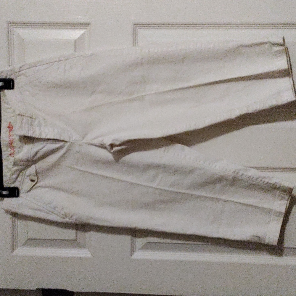 White capris
